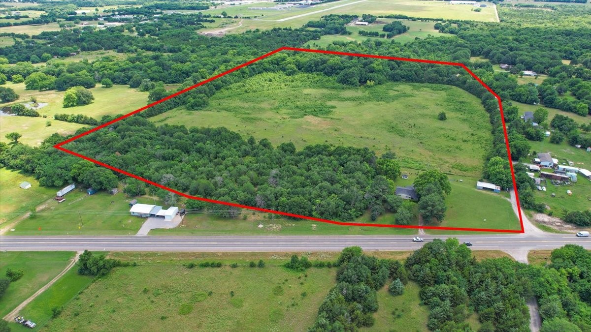 4400 N State Highway 121 Bonham TX 75418