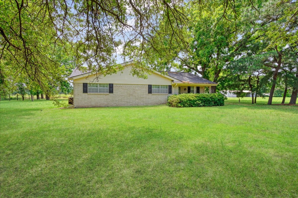 4400 N State Highway 121 Bonham TX 75418