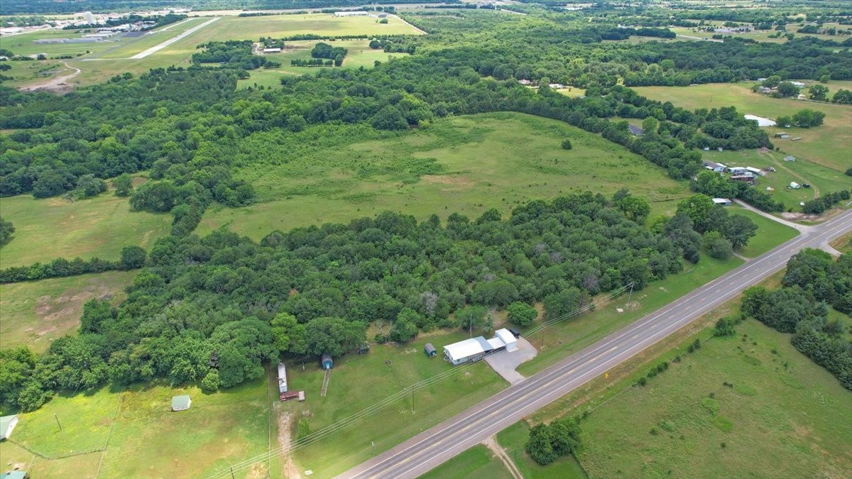4400 N State Highway 121 Bonham TX 75418