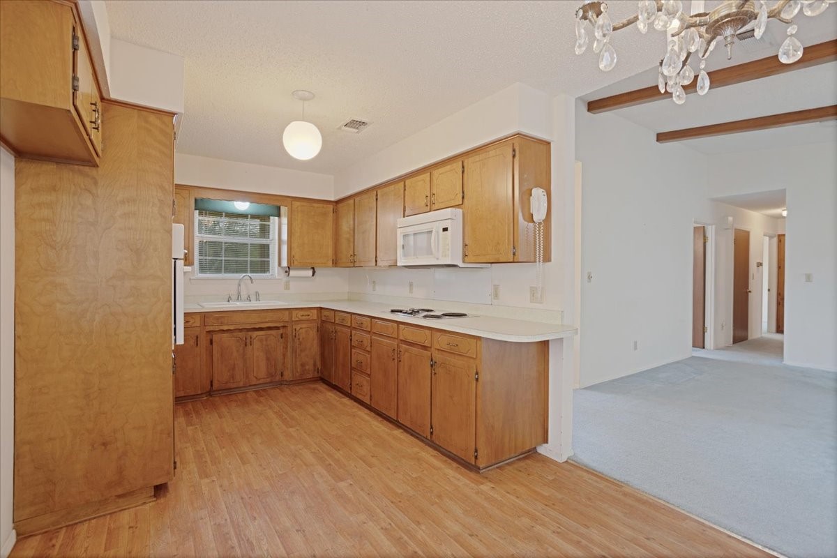 4400 N State Highway 121 Bonham TX 75418