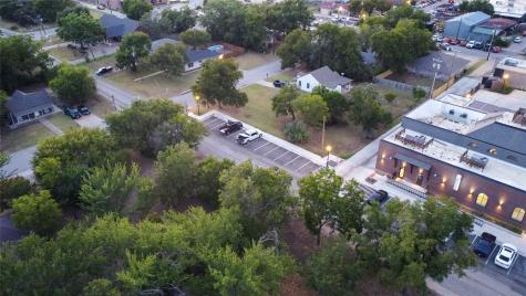 225 S Wilson Street Burleson TX 76028