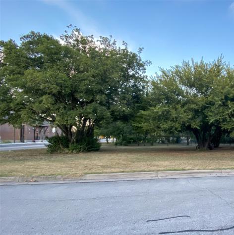 225 S Wilson Street Burleson TX 76028