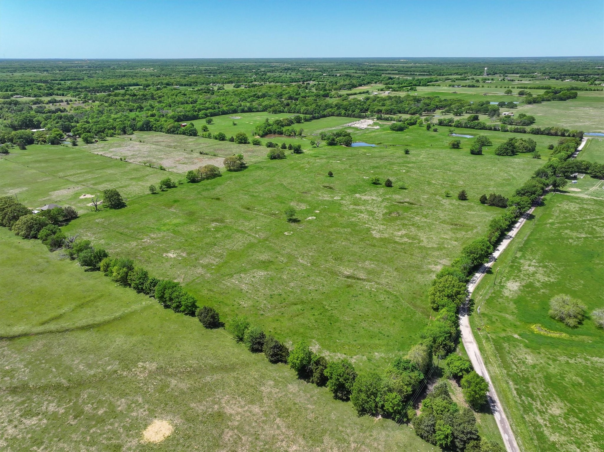 325 Vz County Road 3717 Edgewood TX 75117