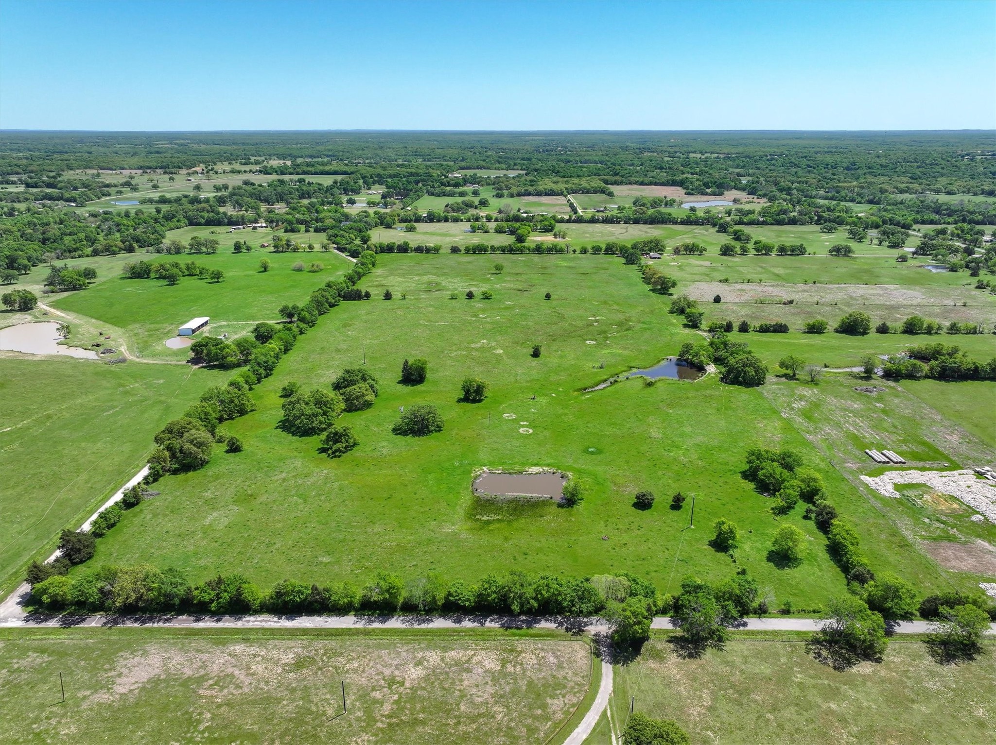 325 Vz County Road 3717 Edgewood TX 75117