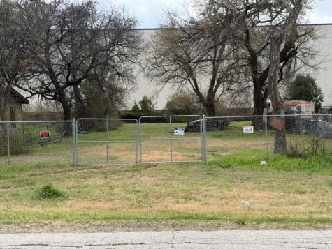 2736 Cedardale Road Lancaster TX 75134