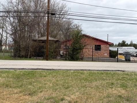 2736 Cedardale Road Lancaster TX 75134