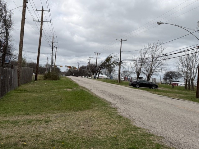 2736 Cedardale Road Lancaster TX 75134