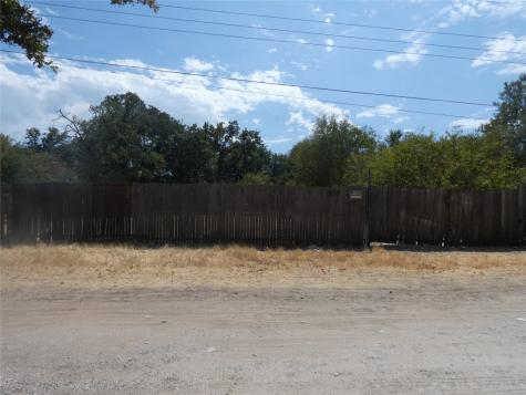3318 S Peachtree Road Balch Springs TX 75180