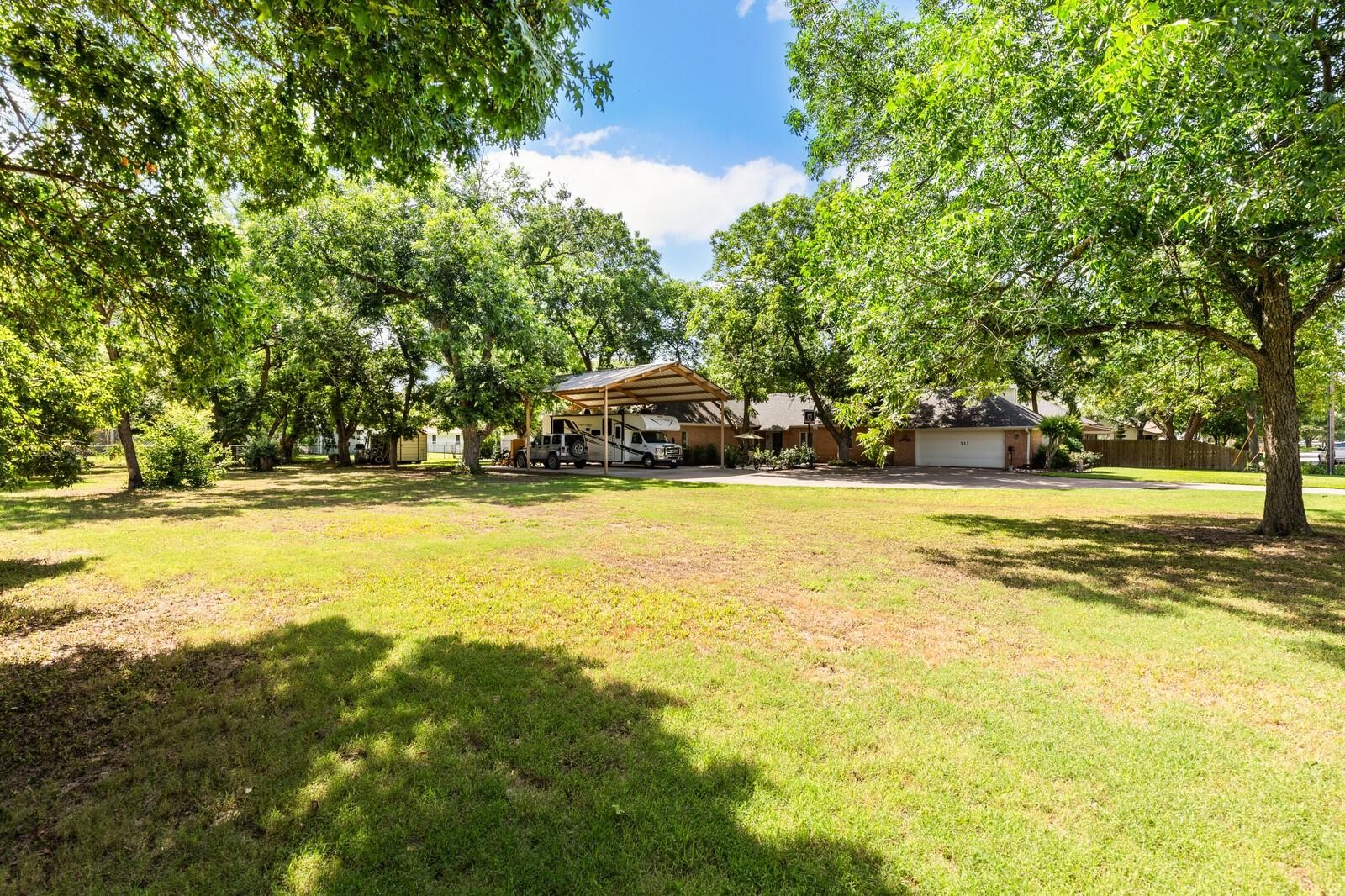 707 S Harrison Street West TX 76691