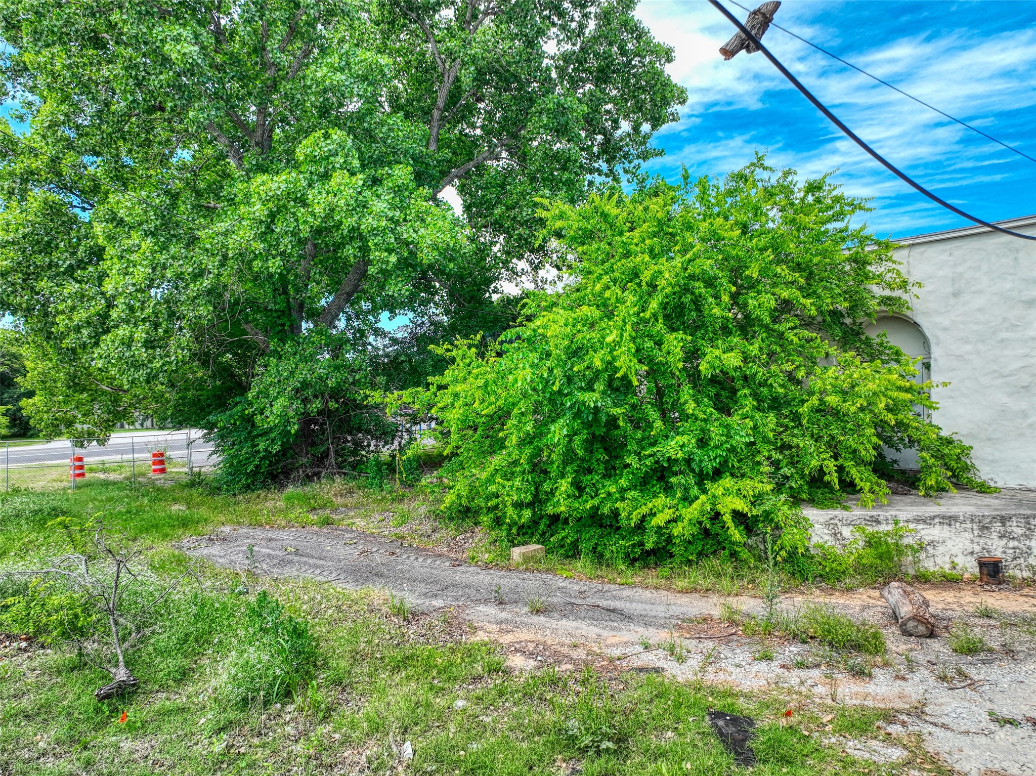 110 N Wickham Street Alvord TX 76225