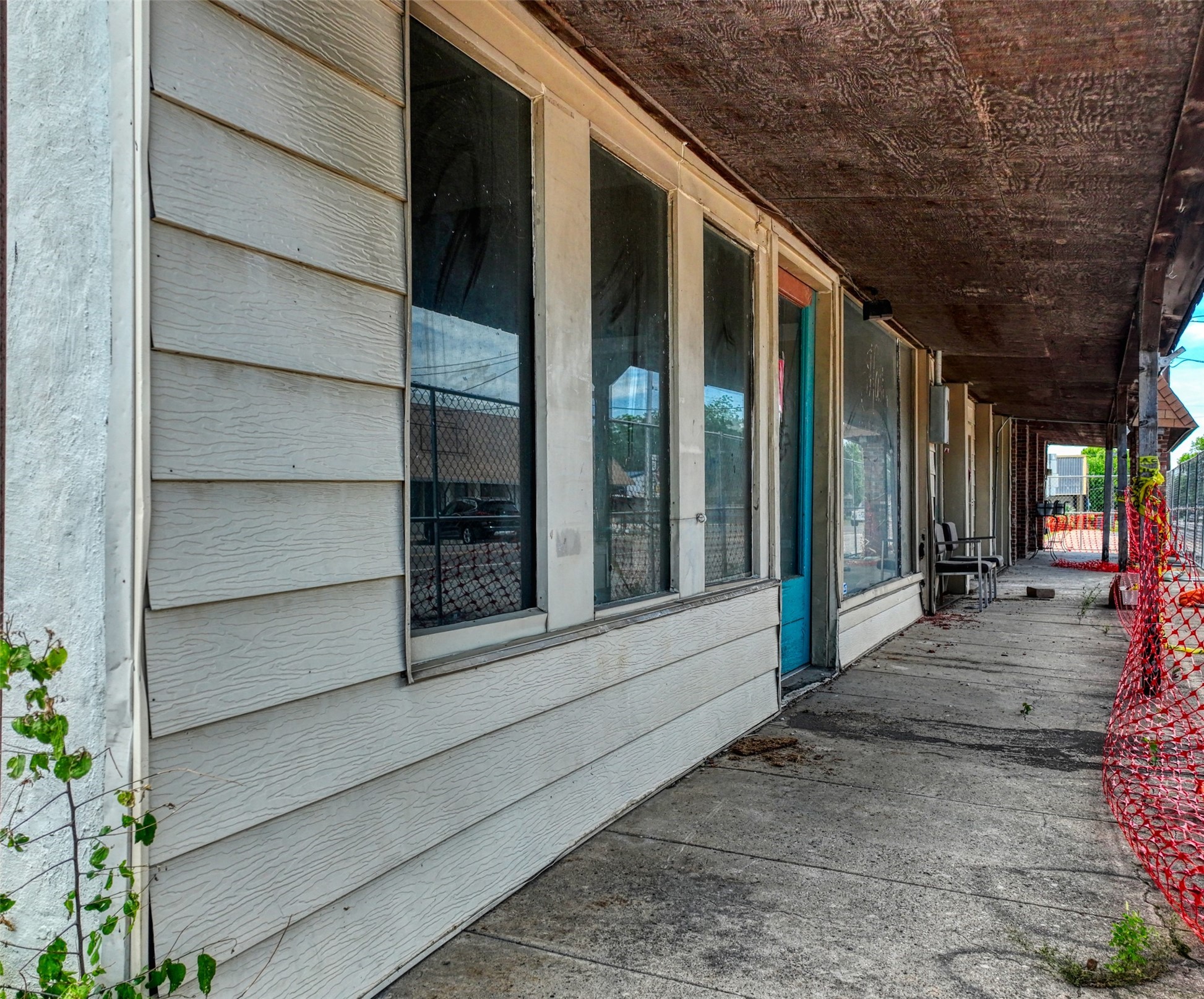 110 N Wickham Street Alvord TX 76225