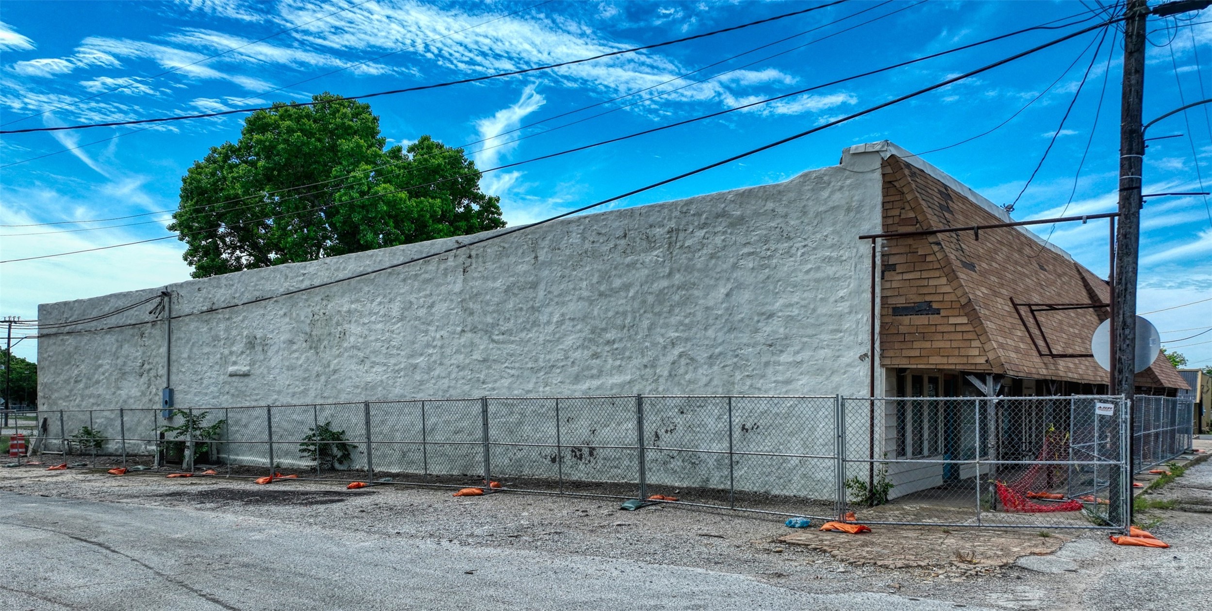 110 N Wickham Street Alvord TX 76225