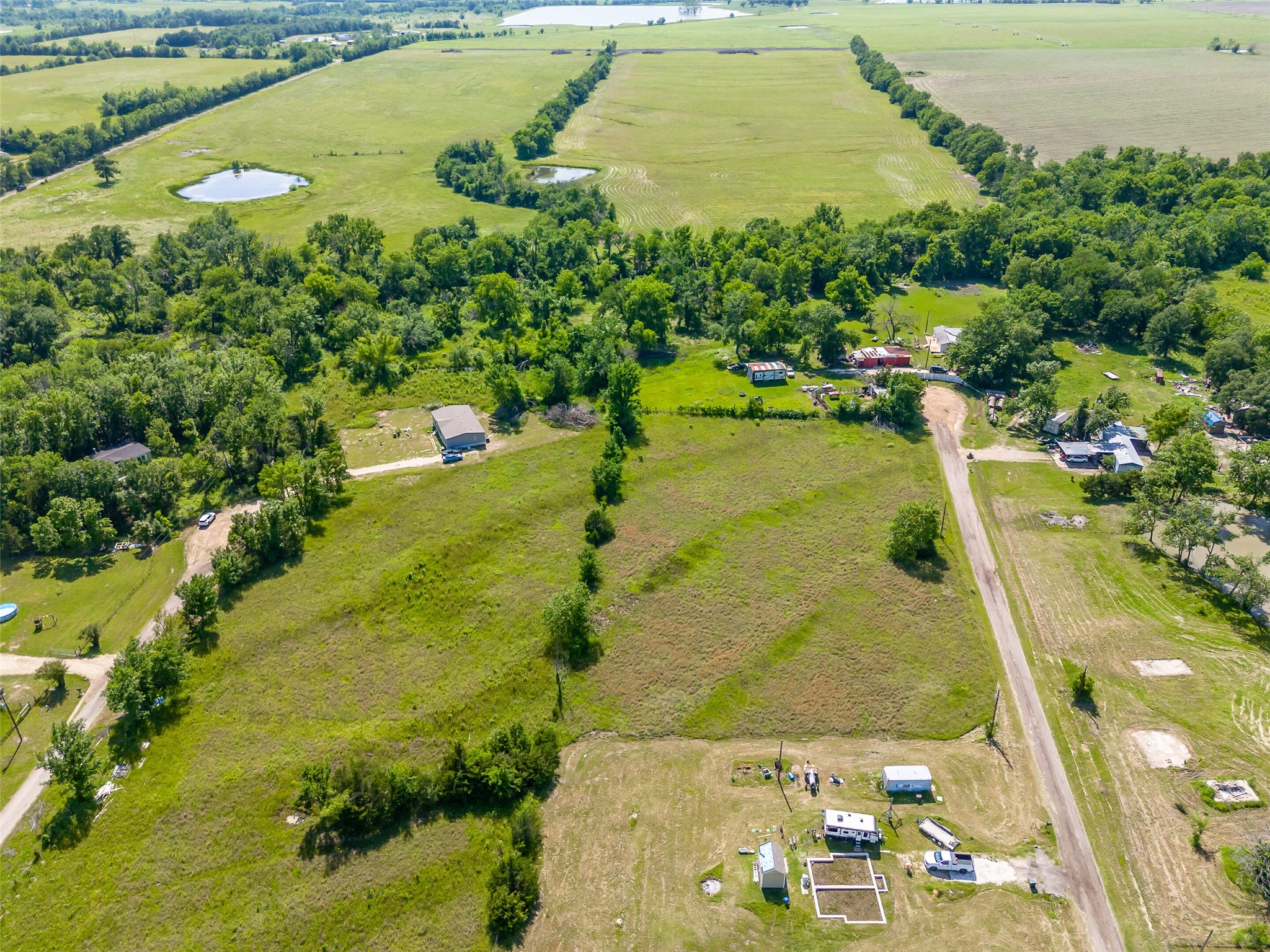 23070 County Road 44190 Paris TX 75462