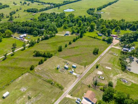 23070 County Road 44190 Paris TX 75462