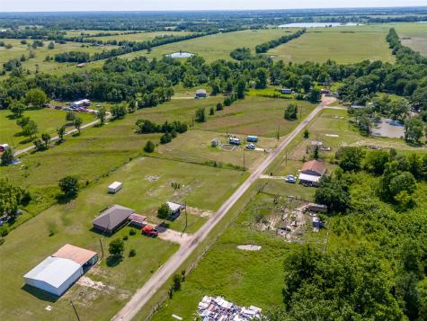 23070 County Road 44190 Paris TX 75462