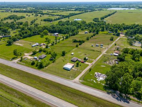 23070 County Road 44190 Paris TX 75462