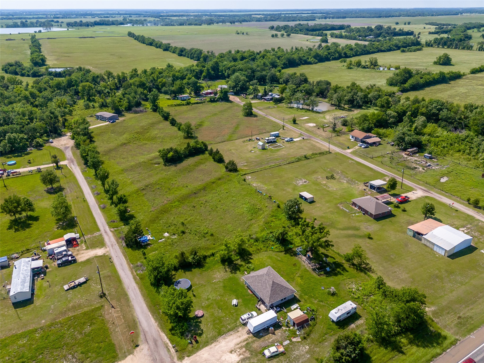 23070 County Road 44190 Paris TX 75462