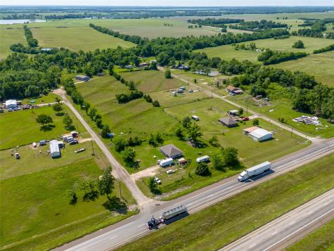 23070 County Road 44190 Paris TX 75462