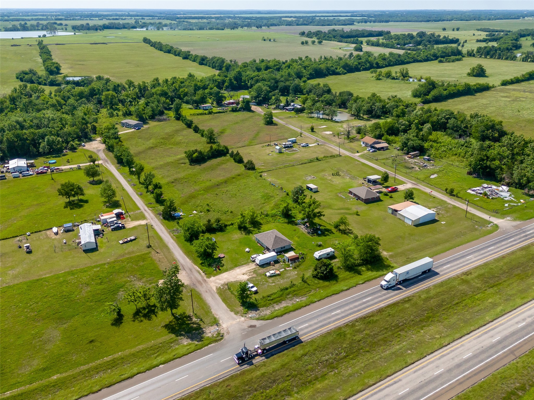 23070 County Road 44190 Paris TX 75462