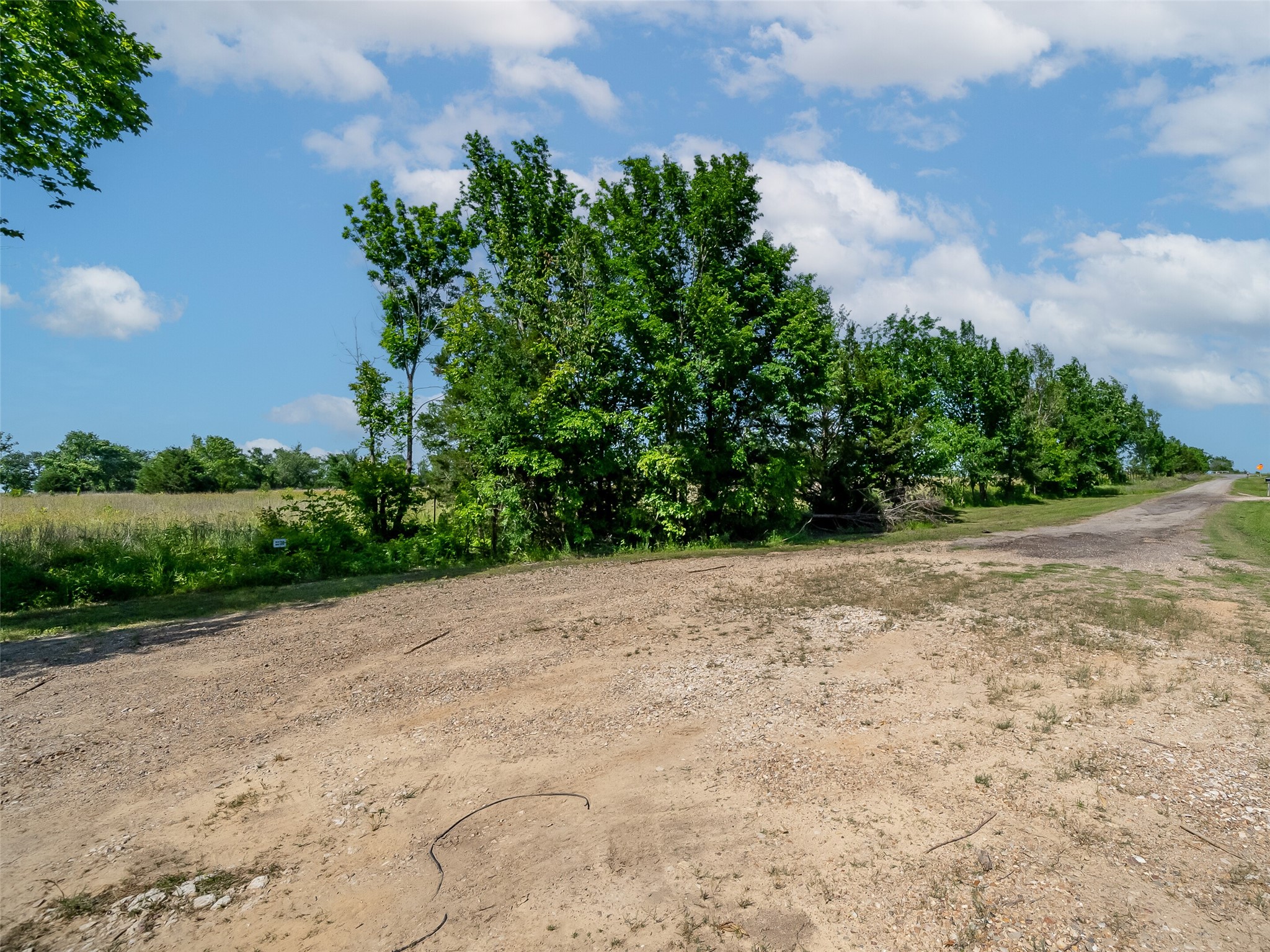 23070 County Road 44190 Paris TX 75462