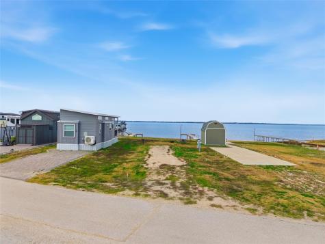 5224 Waterfront Road Kerens TX 75144
