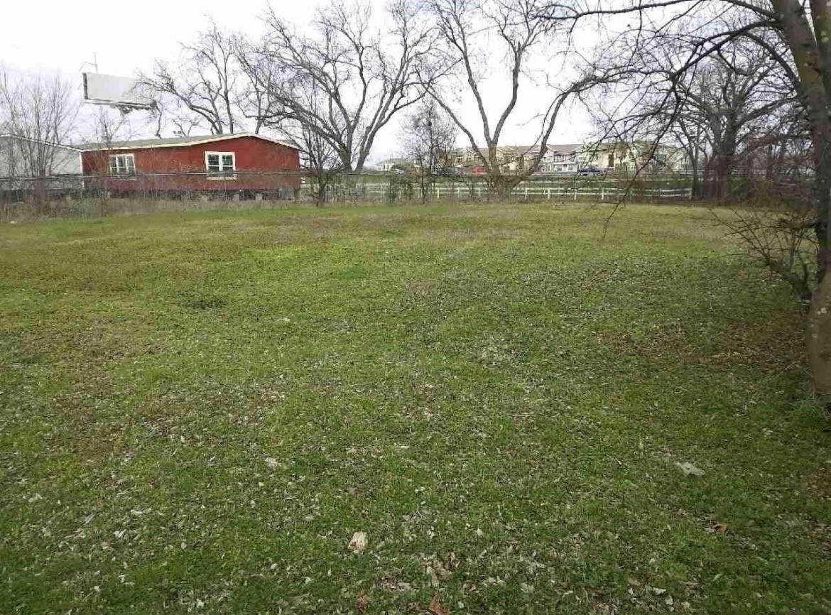 319 E Miller Street Burleson TX 76028