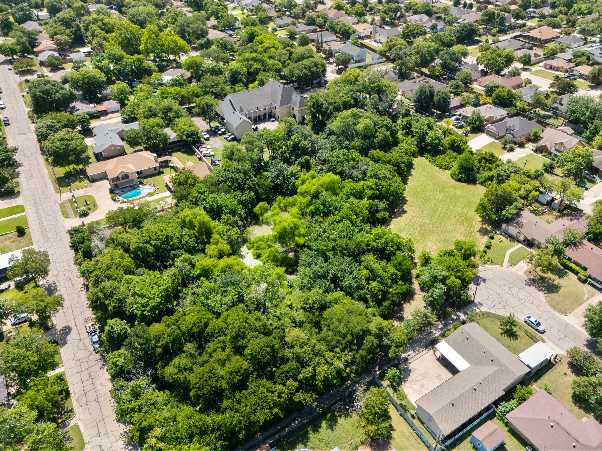1 Ott Circle Cockrell Hill TX 75211