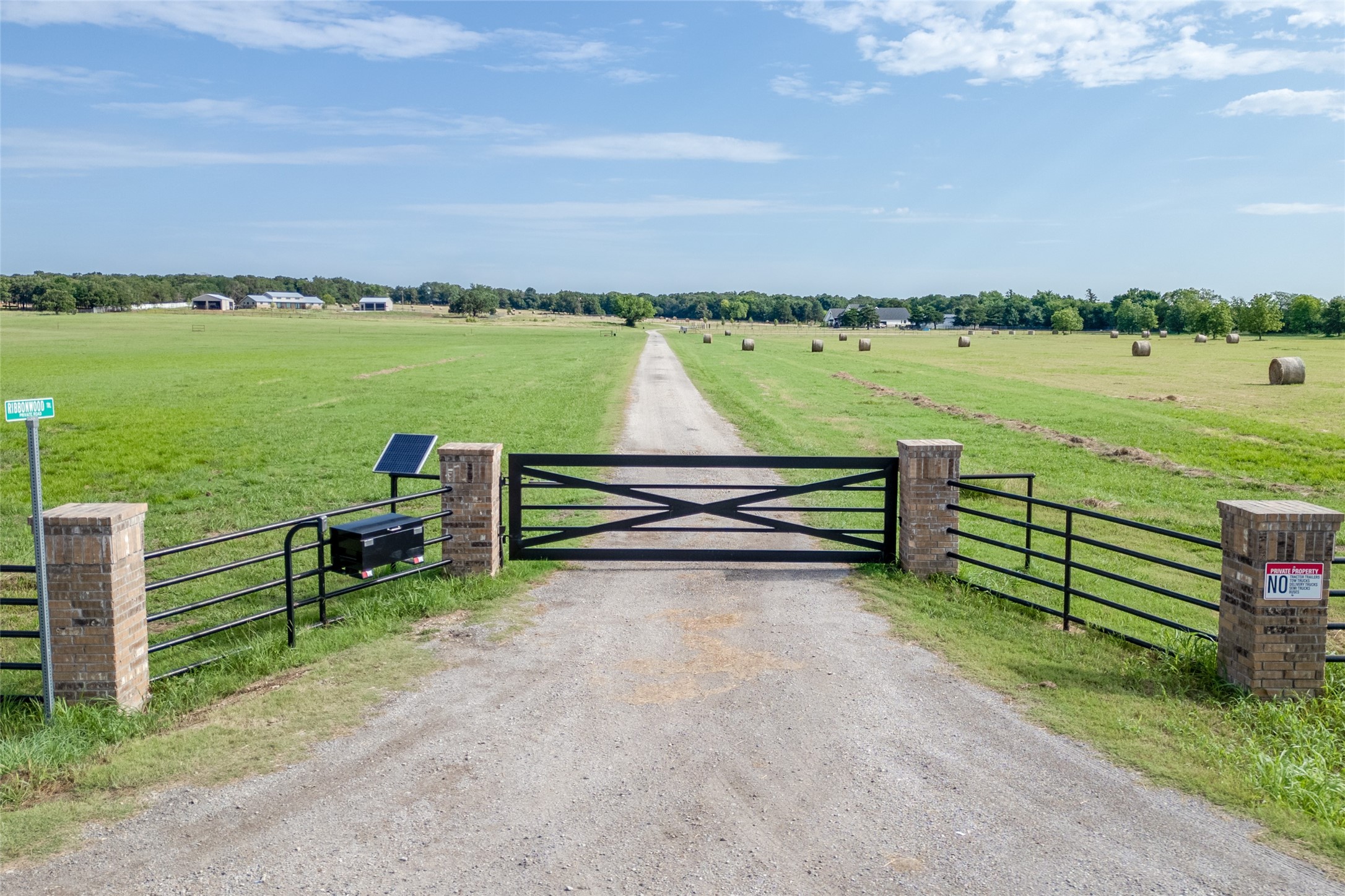 75 Ribbonwood Trail Collinsville TX 76233