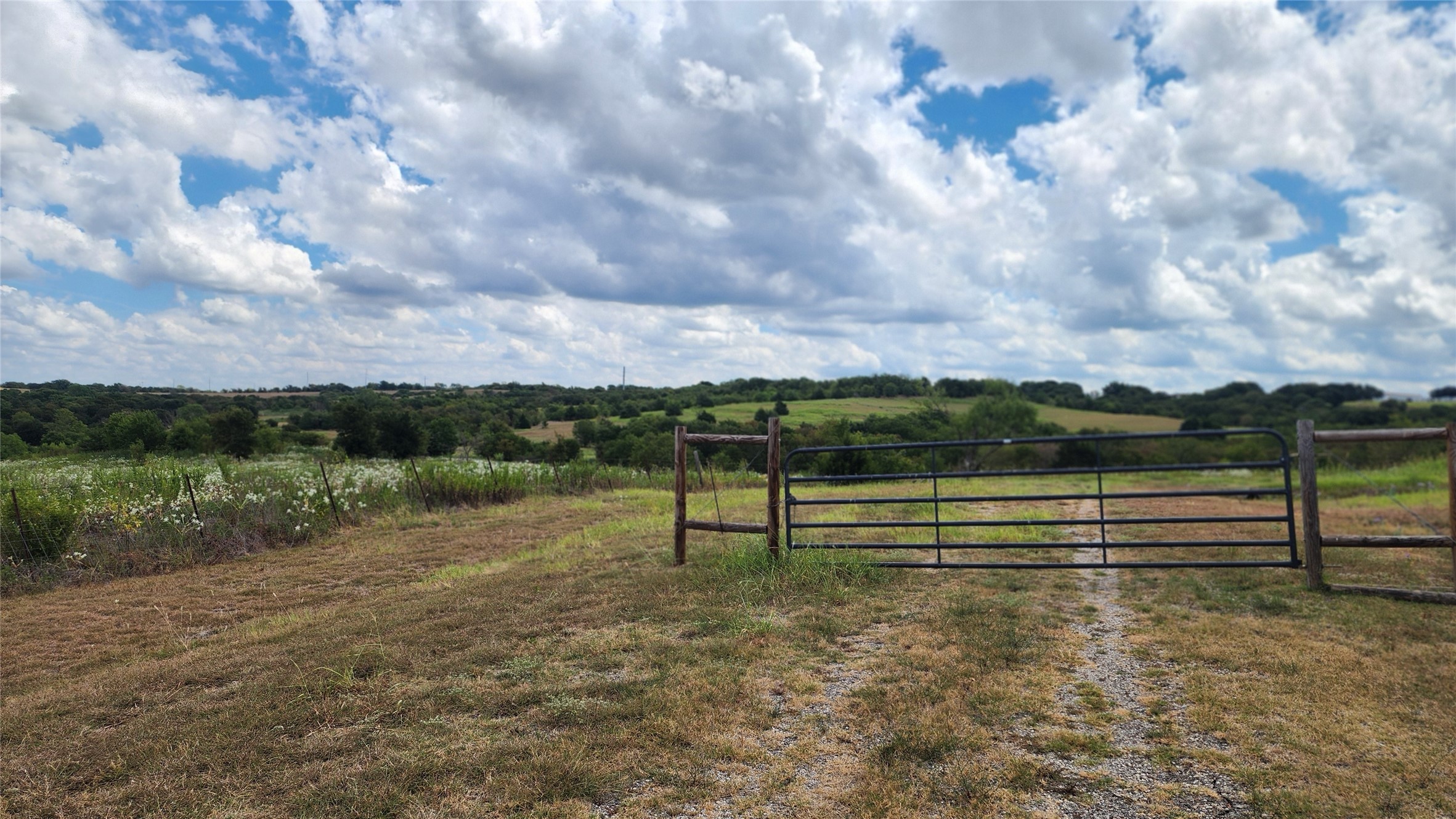 000 Parker Hill Road Ennis TX 75152