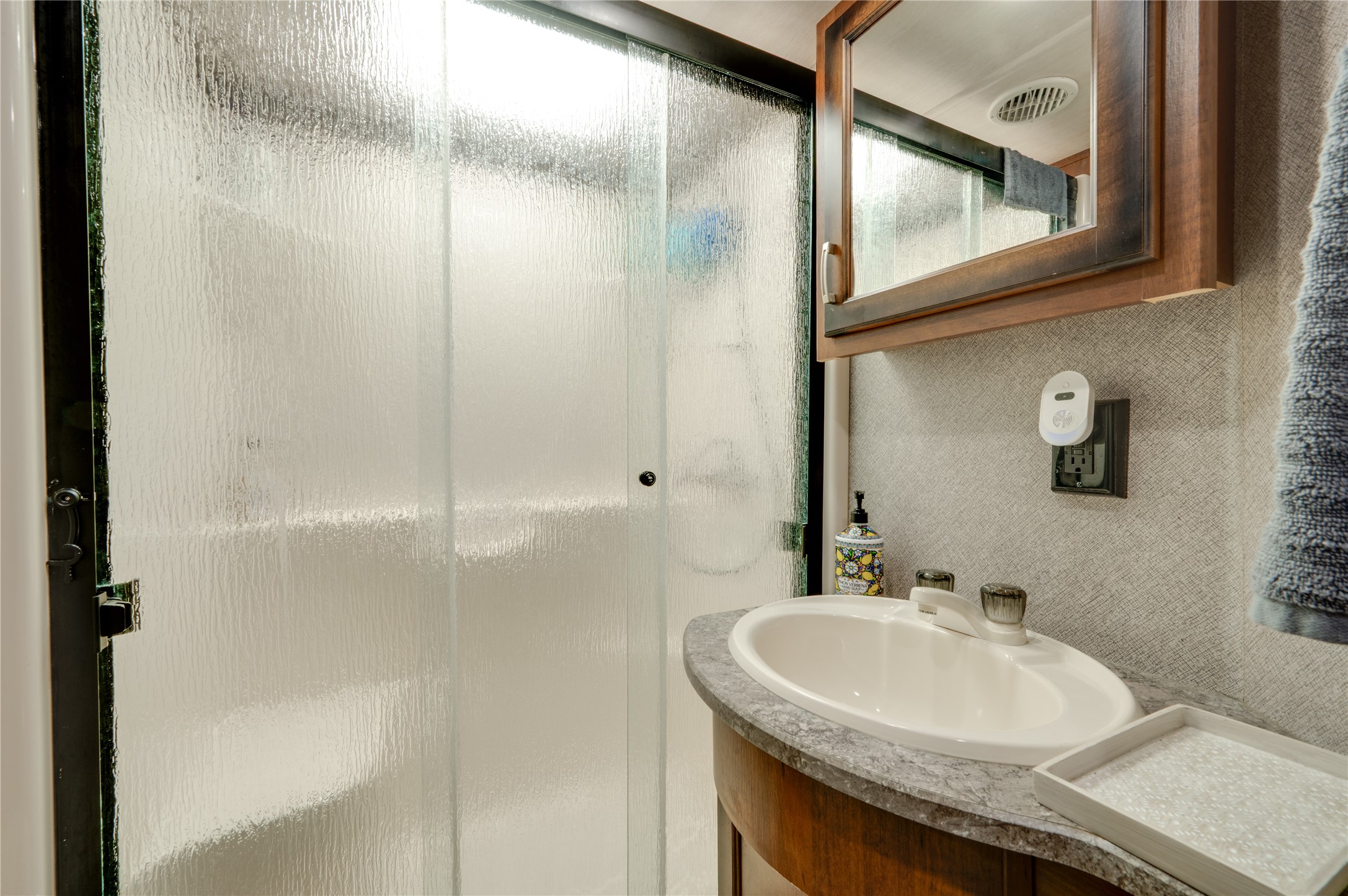 994 Cr 2770 Honey Grove TX 75446