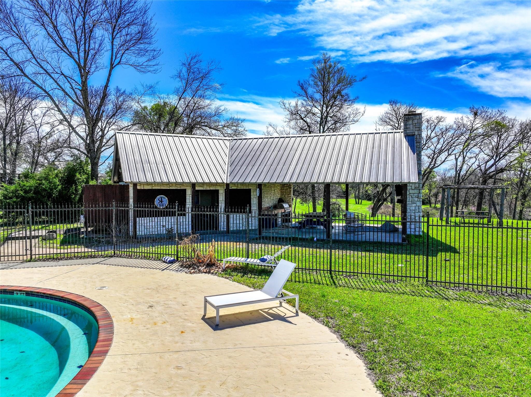 Lot 1 Longview Lane Lone Oak TX 75453