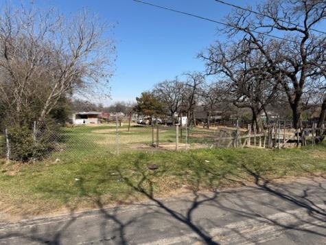 4815 Garden Lane Fort Worth TX 76119