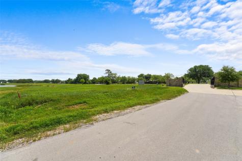 7717 Pickett Lane Burleson TX 76028