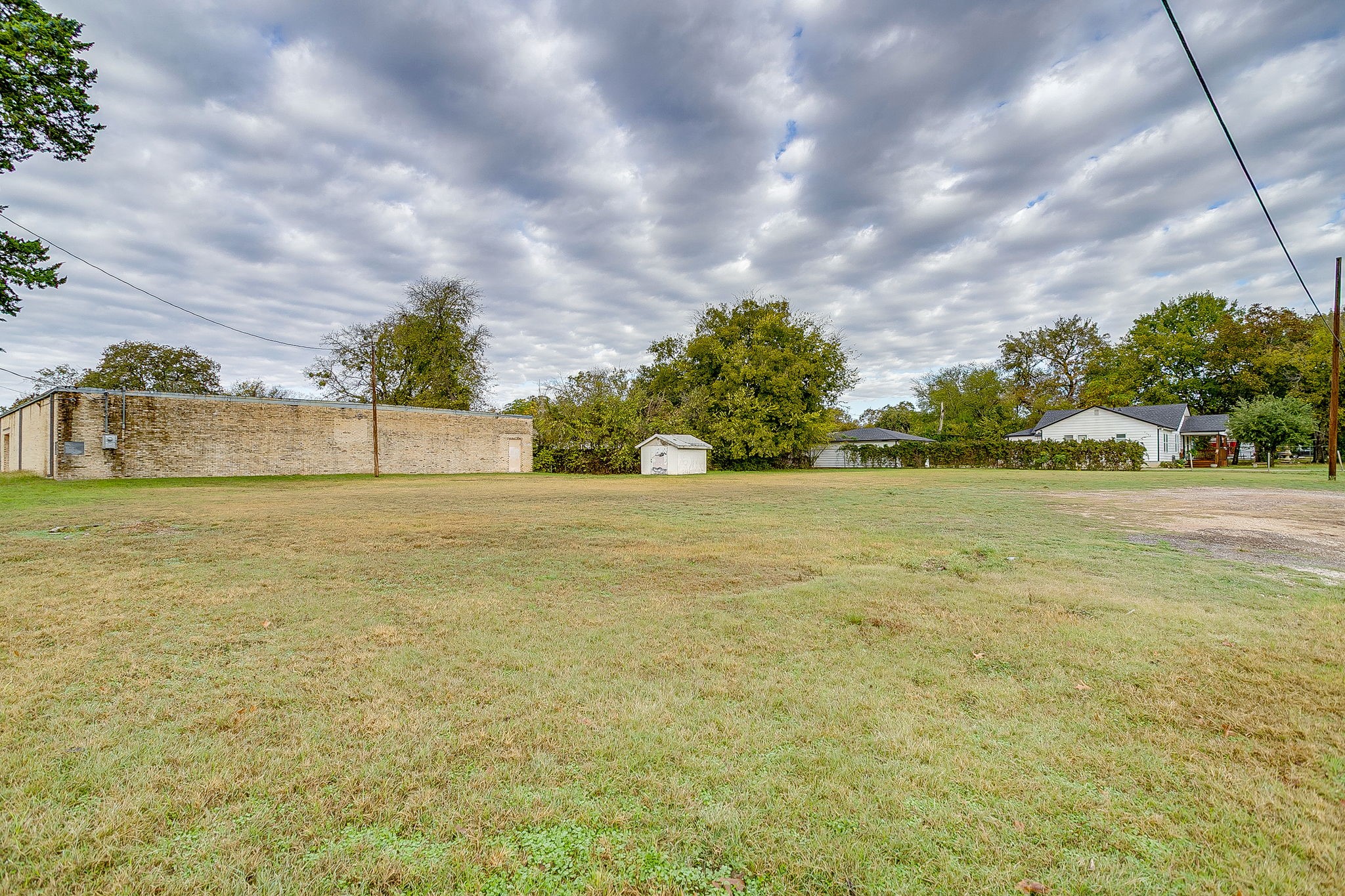 5550 Baylor Avenue River Oaks TX 76114