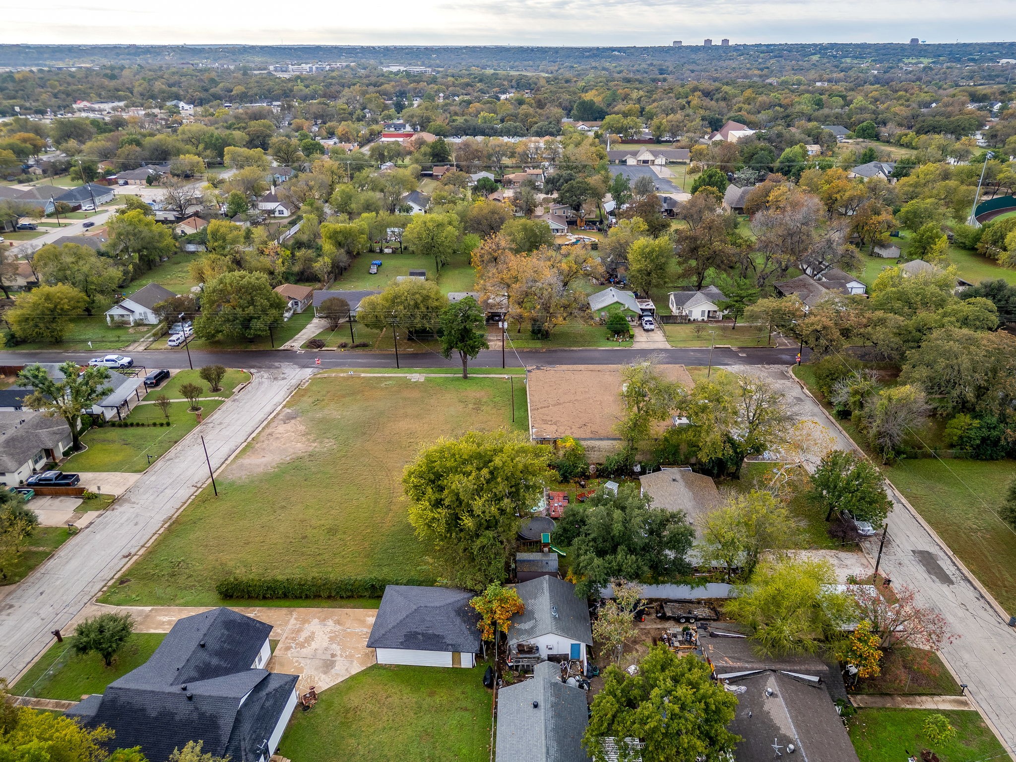 5550 Baylor Avenue River Oaks TX 76114