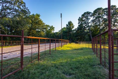 12701 Fm 2010 Chandler TX 75758