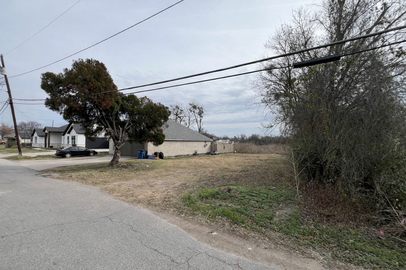 1103 W Milam Street Ennis TX 75119