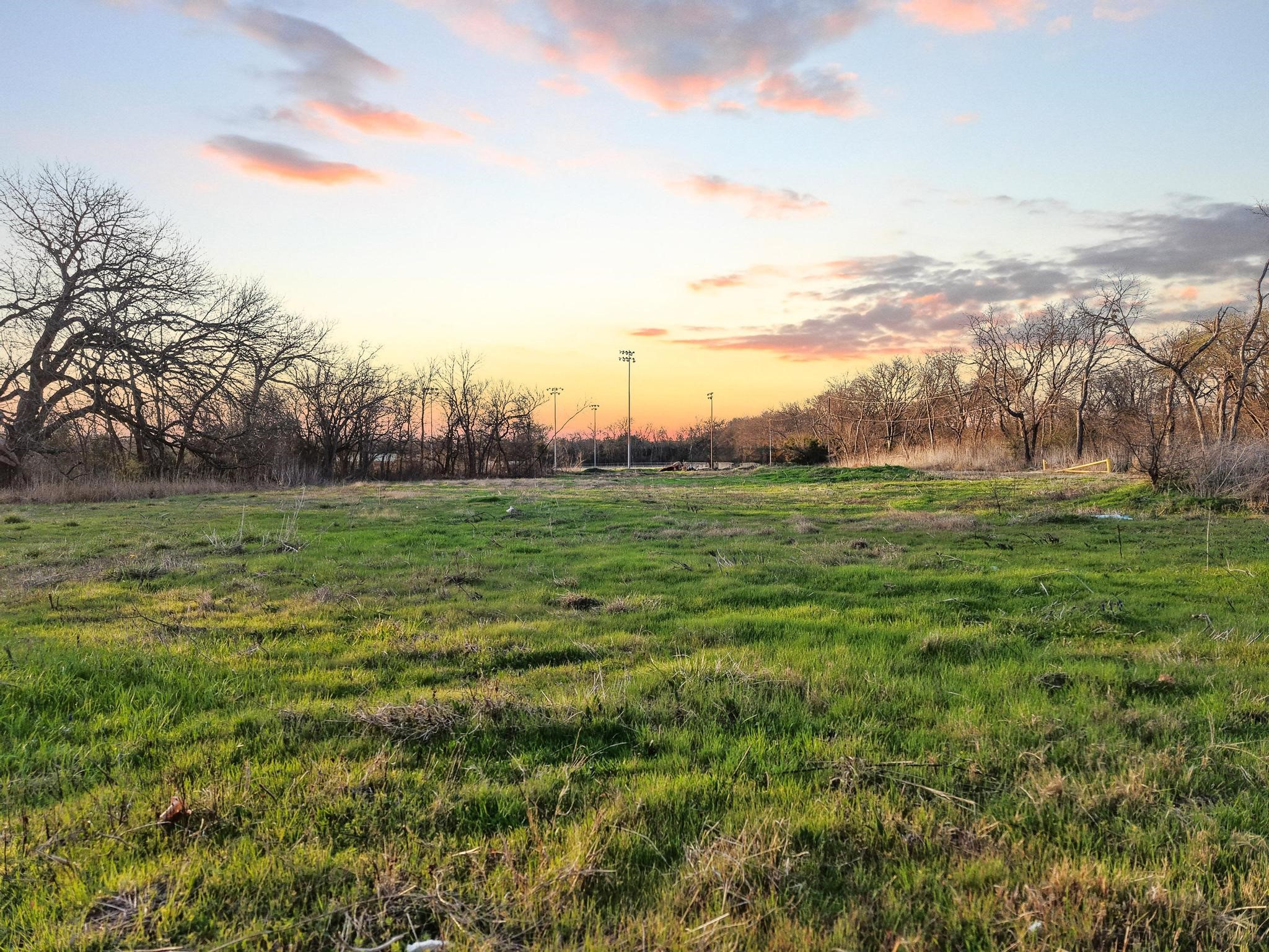 120 Holmes Street Trenton TX 75490
