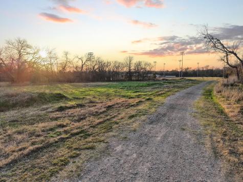 120 Holmes Street Trenton TX 75490