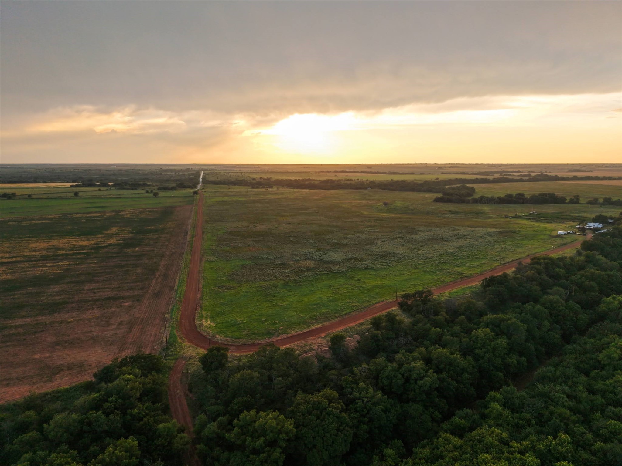 6977 E Fm 171 Byers TX 76357