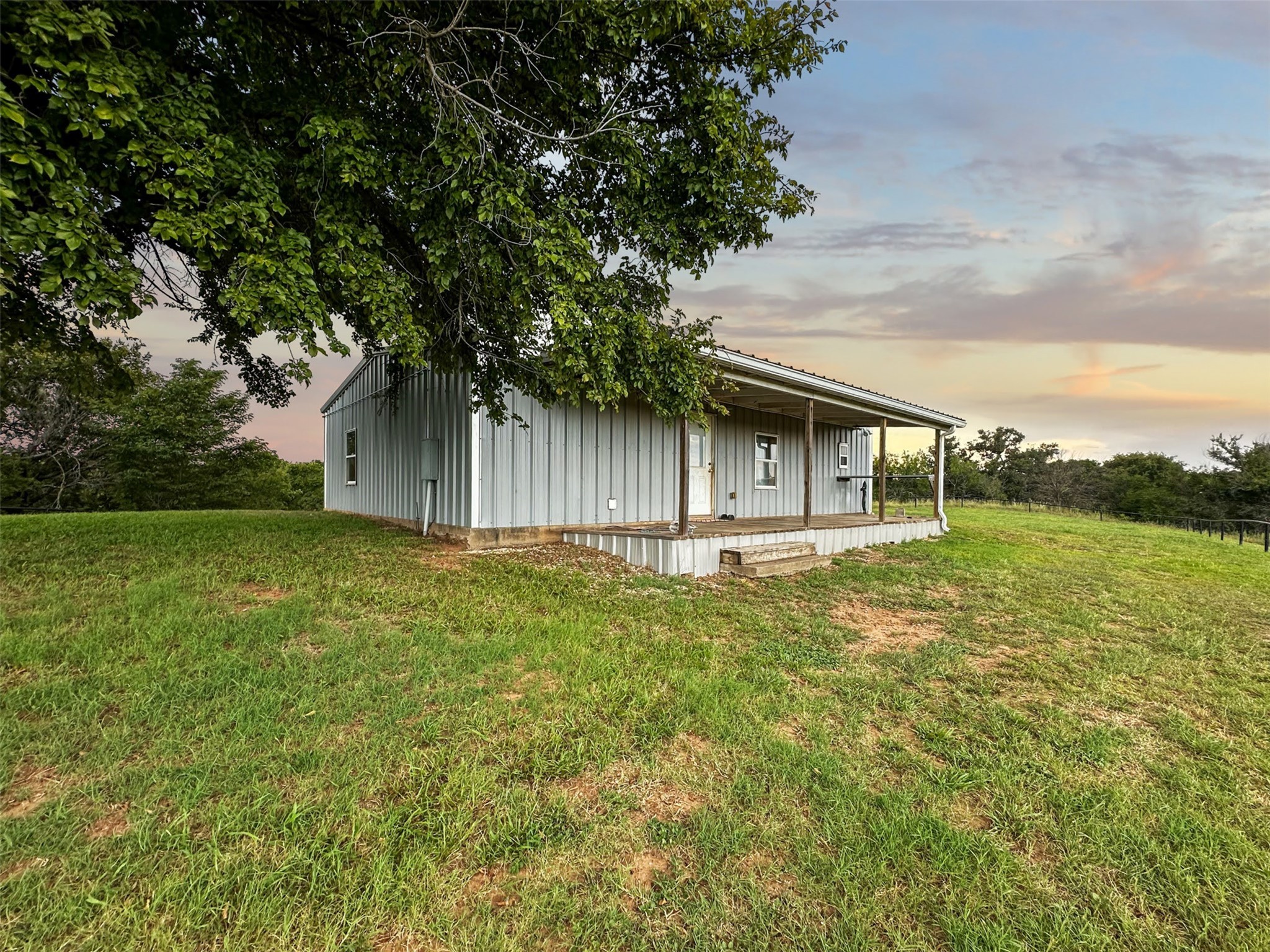 6977 E Fm 171 Byers TX 76357
