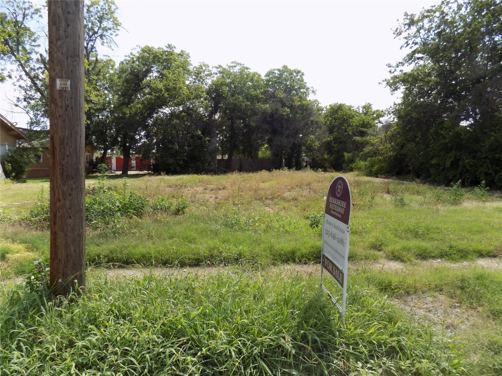 1309 1st Street Brownwood TX 76801