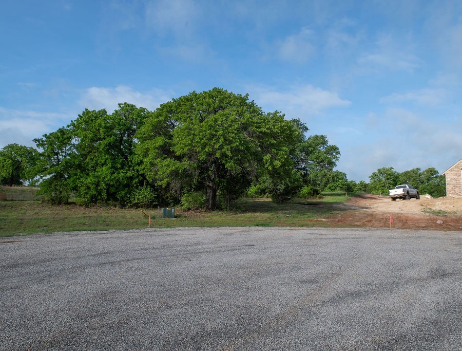 605 W Kerry Court Poolville TX 76487
