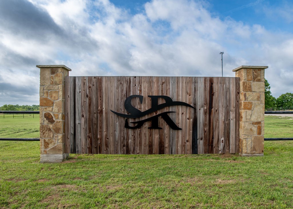 605 W Kerry Court Poolville TX 76487
