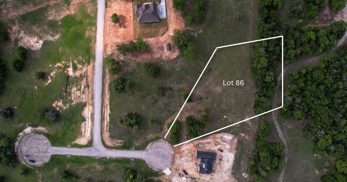 605 W Kerry Court Poolville TX 76487