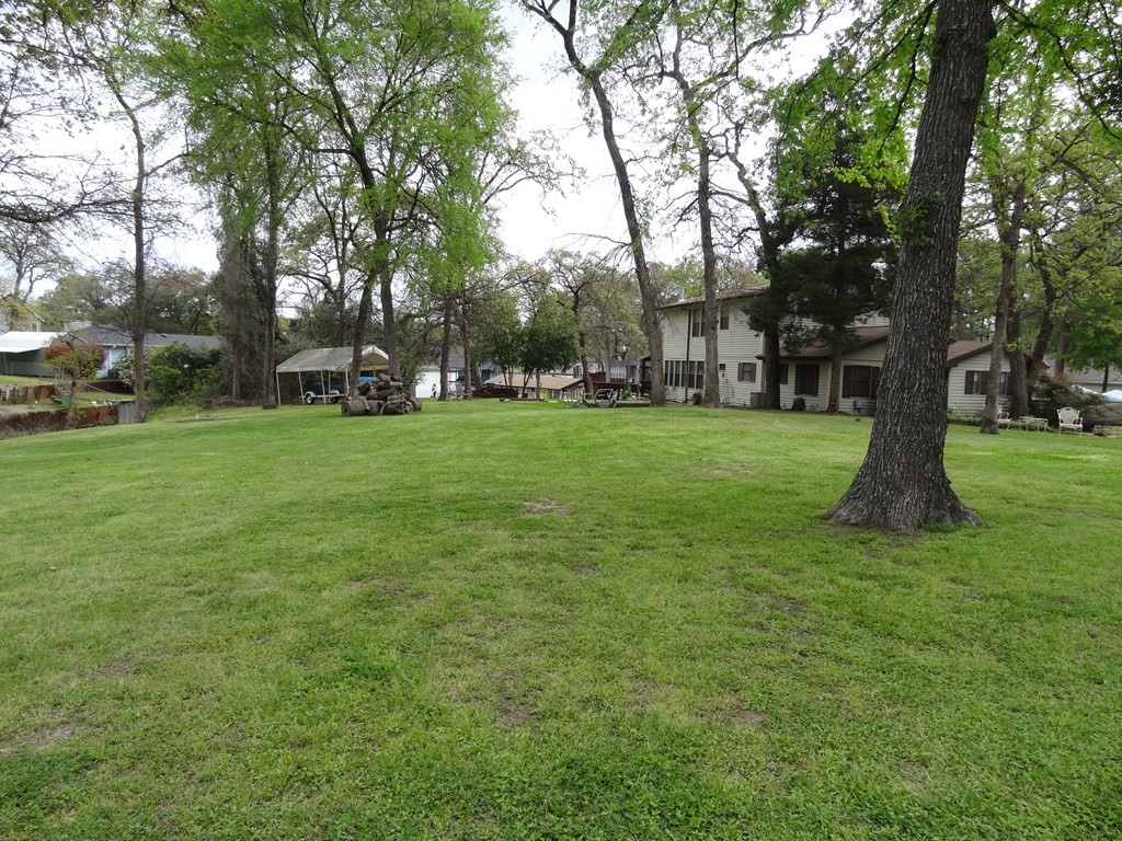 2052 Kanakoa Drive North Tool TX 75143