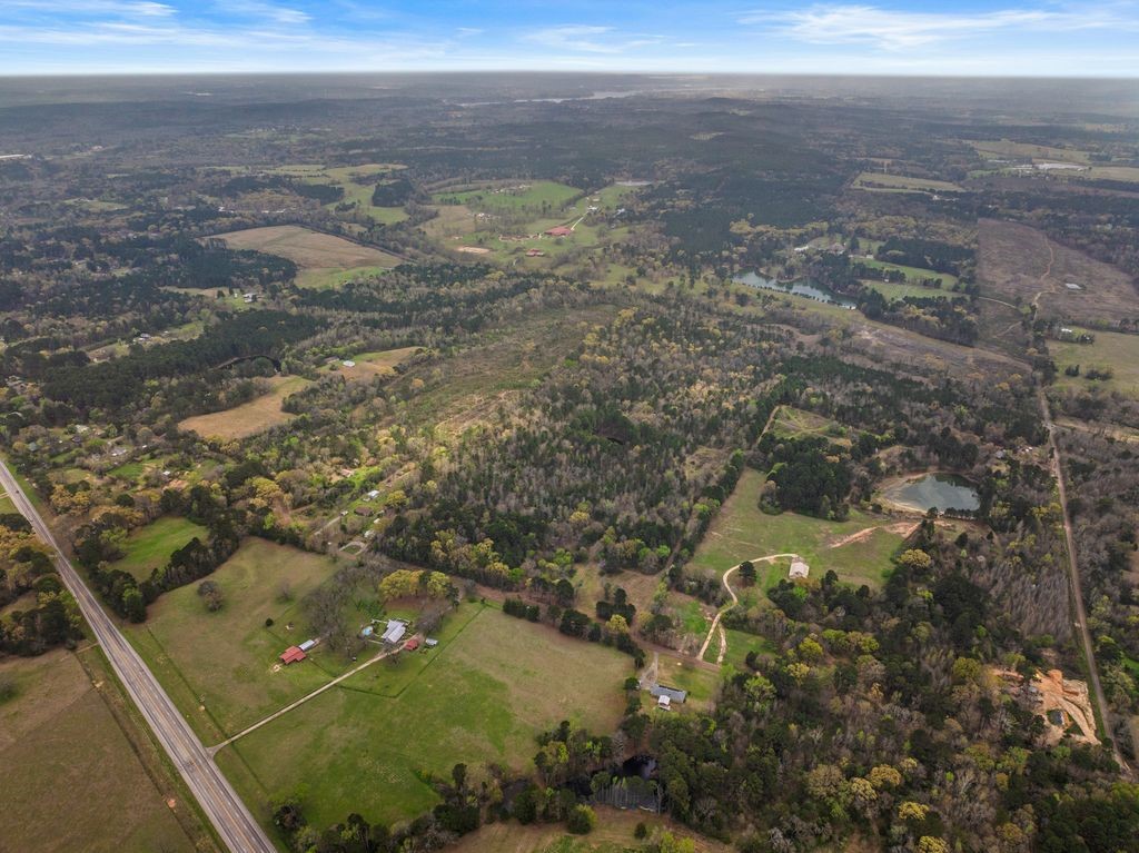 CR1124 Old Highway 11 Road Daingerfield TX 75638