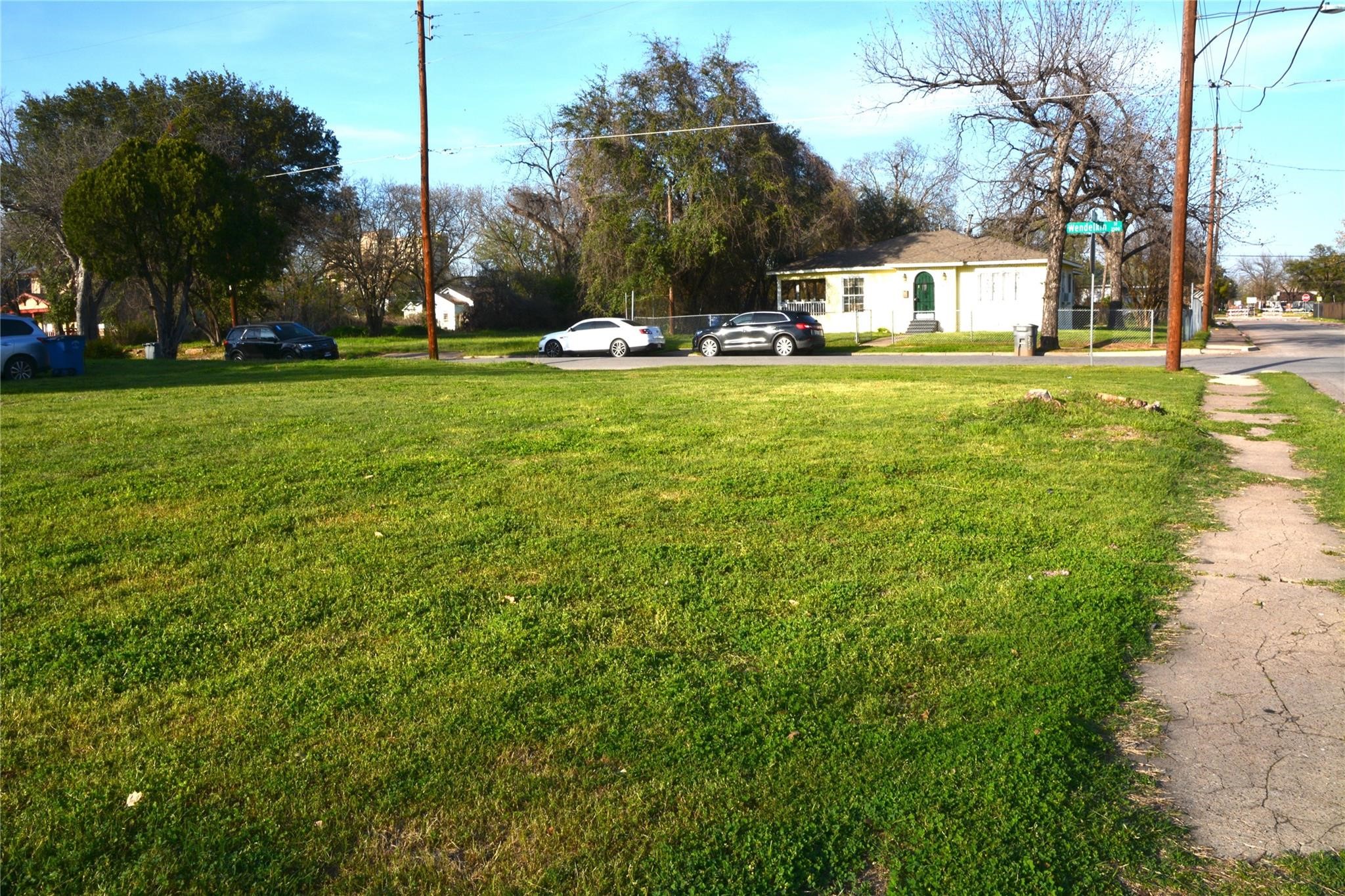 3525 Wendelkin Street Dallas TX 75215
