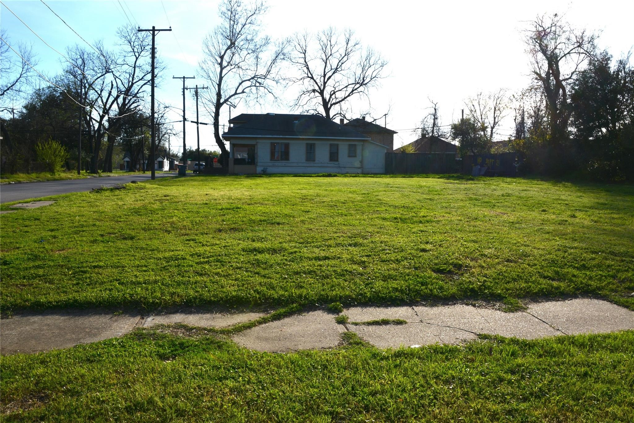 3525 Wendelkin Street Dallas TX 75215