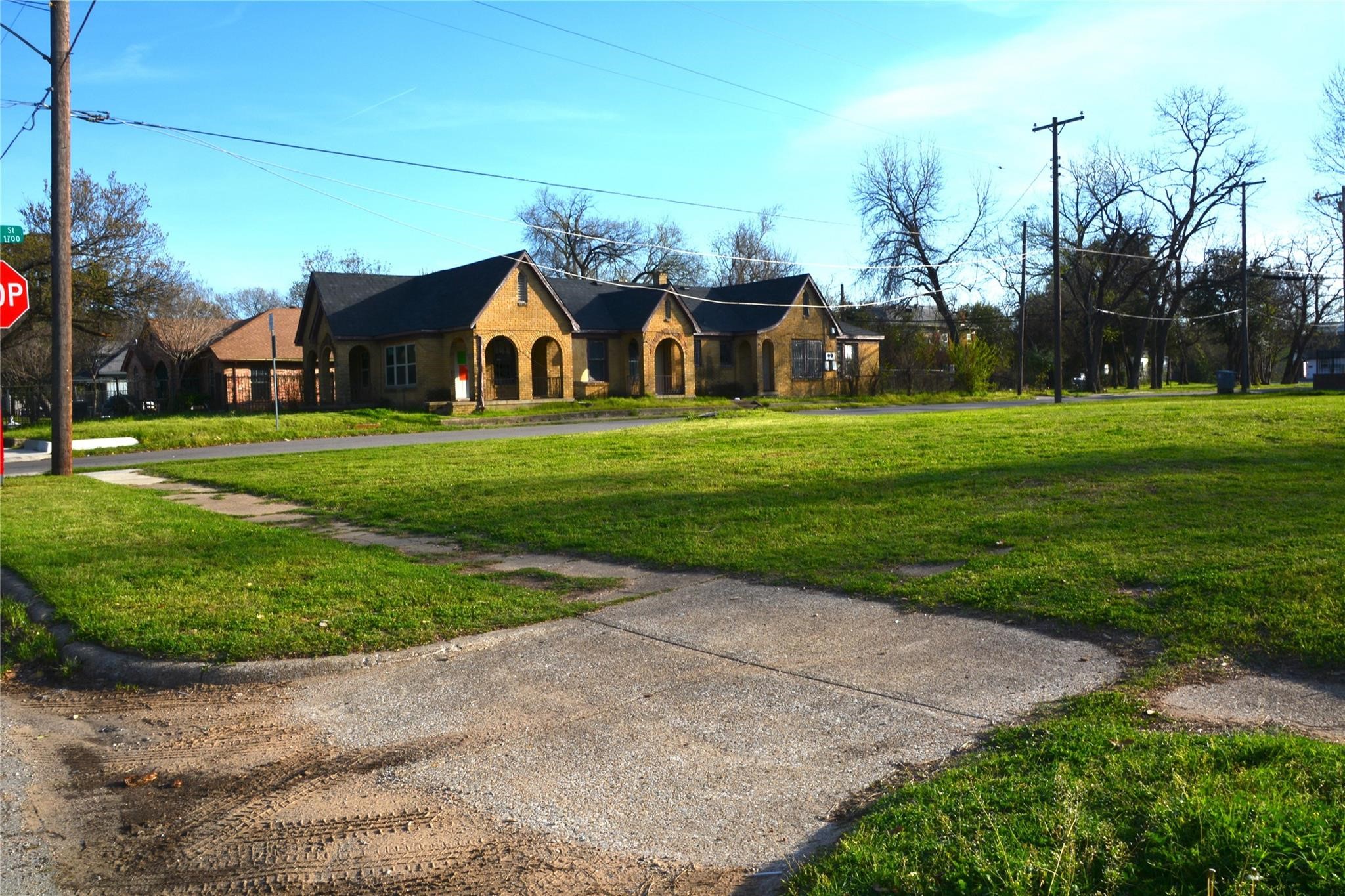3525 Wendelkin Street Dallas TX 75215